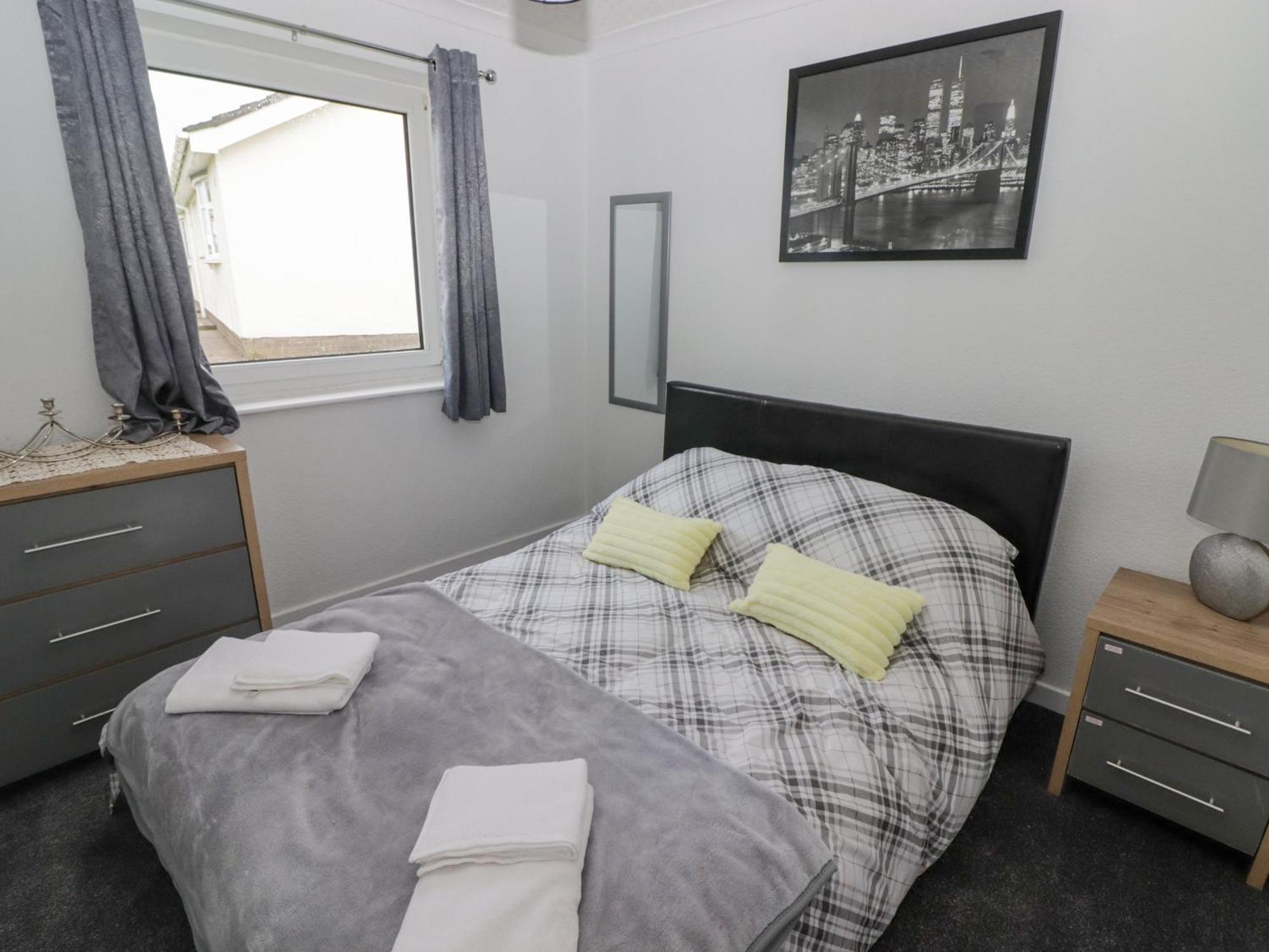 48 Gower Holiday Village Swansea Bagian luar foto