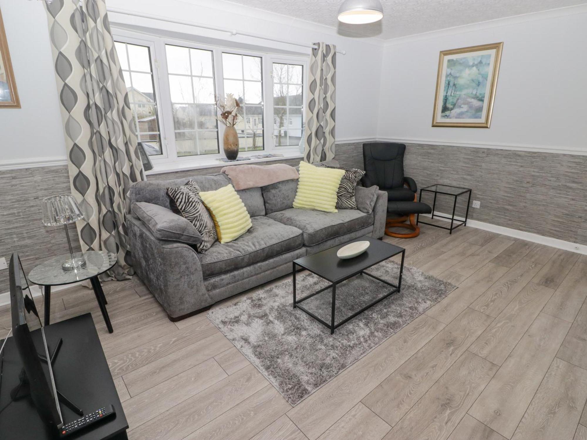 48 Gower Holiday Village Swansea Bagian luar foto